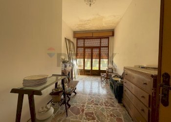 Hall / corridoio - Villa Via Ciro Menotti
 
95, Pachino - foto 34