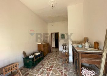 Hall / corridoio - Villa Via Ciro Menotti
 
95, Pachino - foto 35