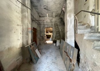 Scale - Villa Via Ciro Menotti
 
95, Pachino - foto 60