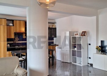 Soggiorno - Appartamento viale Ins. R. Errante
 
1, Rosolini - foto 3