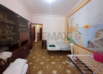 Camera / camera da letto - Casa indipendente via Edera
 
33, Pachino - foto 15