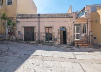 Facciata - Independent house Via Pozzo Crivello
 
20, Melilli - photo 2