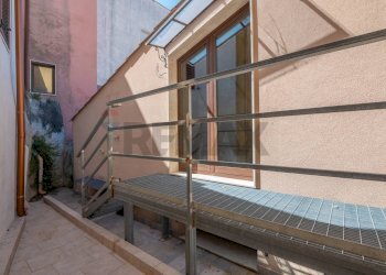 Scala esterna - Independent house Via Pozzo Crivello
 
20, Melilli - photo 32