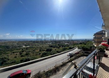 Balcone - Appartamento Via Monsignor Giardina
 
15, Melilli - foto 6