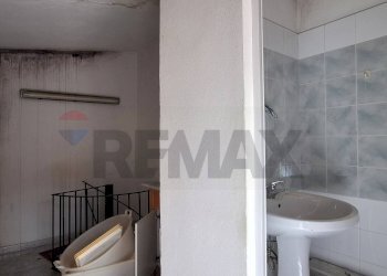 Bagno - Negozio Via Maddalena
55, Rosolini - foto 8