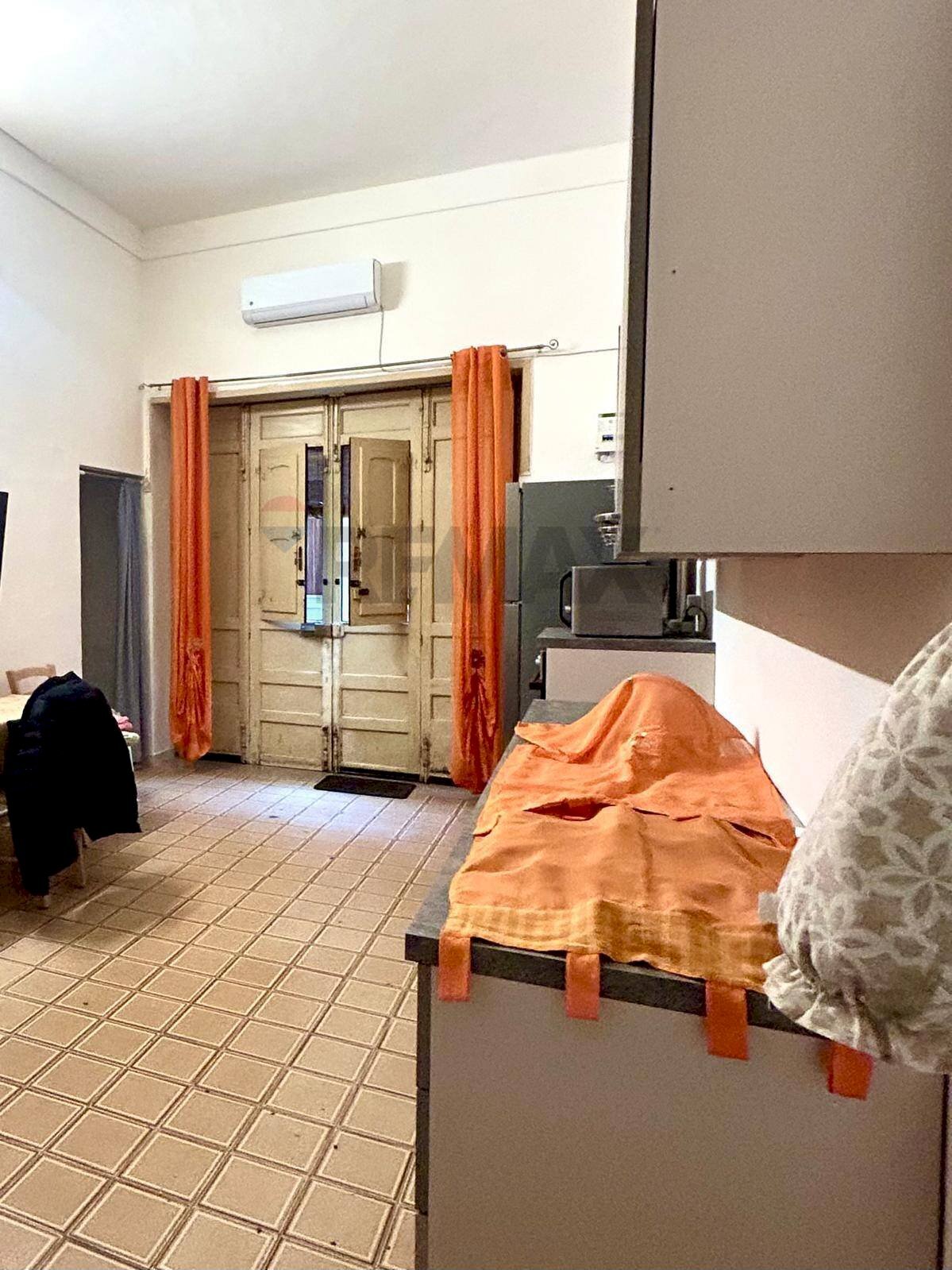 Cucina - Casa indipendente via Napoleone
 
132, Avola - foto 3