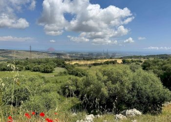 Vista delle montagne - Terreno agricolo Contrada Barone Feudo Di Malaterra, Melilli - foto 3