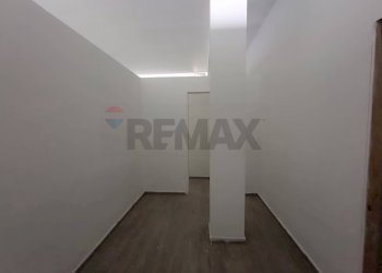 Stanza vuota - Locale Commerciale Viale Sebastiano Fortuna
 
53, Pachino - foto 9