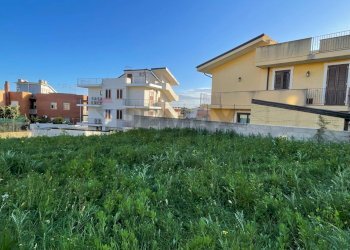 Casa all\'aperto - Terreno edificabile via Massina
snc, Pachino - foto 11