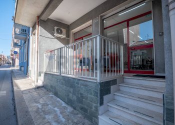 Edificio all\'aperto - Negozio Via Palestro
 
106/108, Priolo Gargallo - foto 10