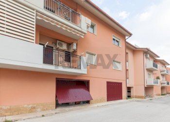 Facciata - Appartamento via Guglielmo Marconi
 
snc, Augusta - foto 1