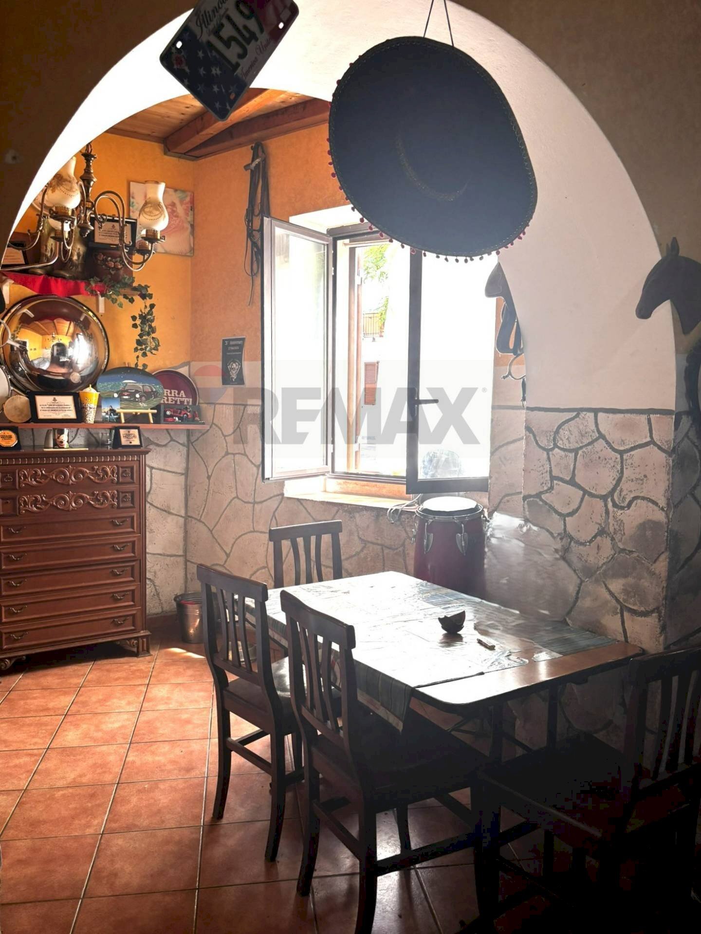 Sala da pranzo - Quadrilocale Via Dante
 
50, Avola - foto 1