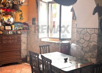 Sala da pranzo - Quadrilocale Via Dante
 
50, Avola - foto 1