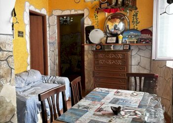 Sala da pranzo - Quadrilocale Via Dante
 
50, Avola - foto 2