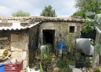 Casa all\'aperto - Terreno agricolo pista del sole
 
s.n.c., Melilli - foto 46