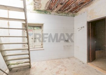 Scale - Casa indipendente Via dei Platamoni
 
22, Priolo Gargallo - foto 19