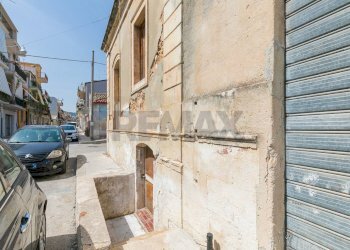 Edificio all\'aperto - Casa indipendente Via dei Platamoni
 
22, Priolo Gargallo - foto 37