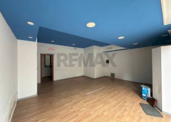 Stanza vuota - Locale Commerciale via dell'angelo custode
 
22/22A, Priolo Gargallo - foto 4