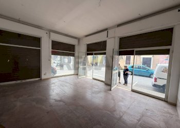 Stanza vuota - Locale Commerciale via dell'angelo custode
 
18/18A, Priolo Gargallo - foto 4