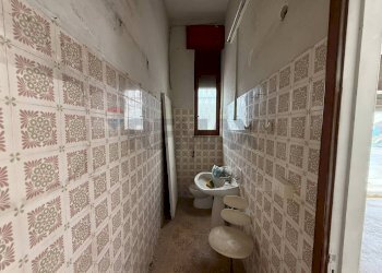 Bagno - Locale Commerciale via dell'angelo custode
 
18/18A, Priolo Gargallo - foto 7