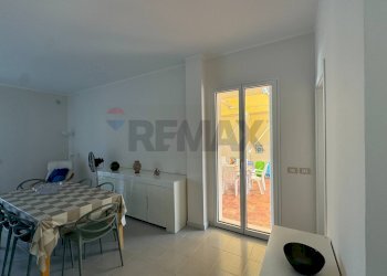 Sala da pranzo - Villa C.DA REITANI SAN LORENZO
 
snc, Noto - foto 13