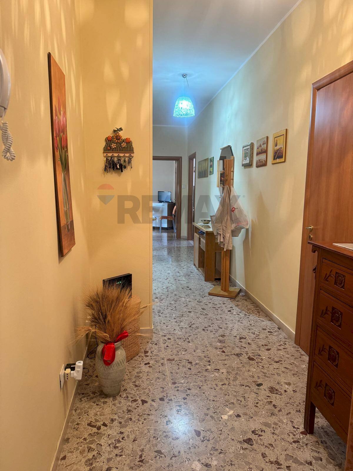 Corridoio - Four-room apartment Via Mostringiano
 
13, Priolo Gargallo - photo 3