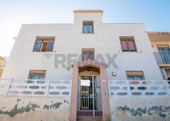 Edificio all\'aperto - Villa Via Eraclito
 
14, Augusta - foto 2