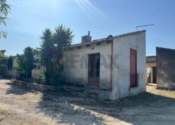 Deposito - Villa Contrada San Giuliano
 
snc, Melilli - foto 4
