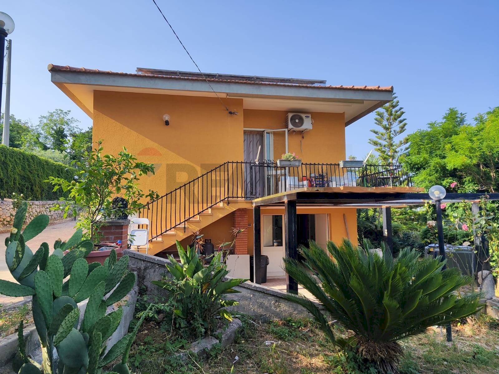 Casa all\'aperto - Villa Contrada San Giovanni
 
Snc, Palazzolo Acreide - foto 1