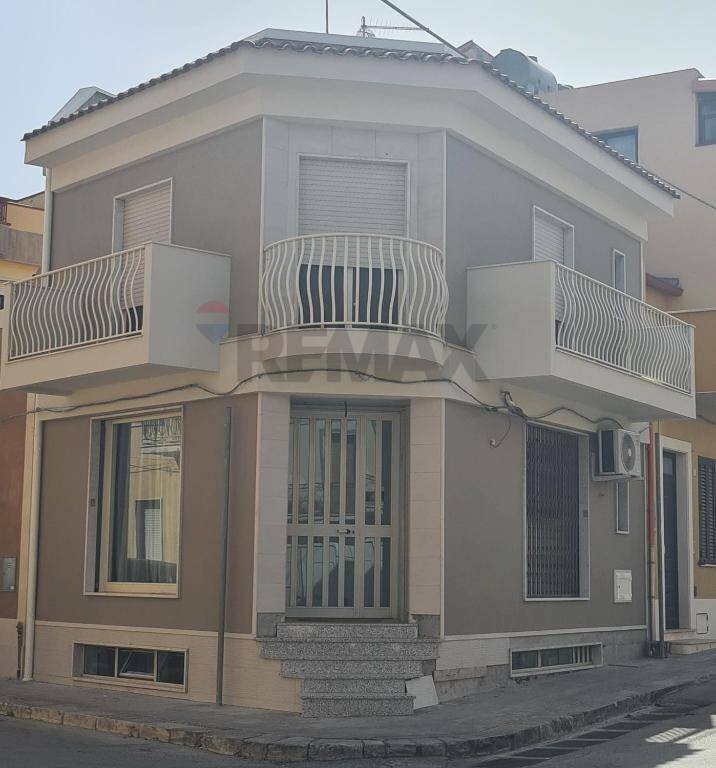 Edificio all\'aperto - Casa indipendente Via Sant'Alessandra
 
9, Rosolini - foto 1