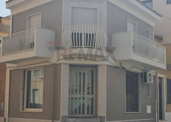 Edificio all\'aperto - Casa indipendente Via Sant'Alessandra
 
9, Rosolini - foto 1