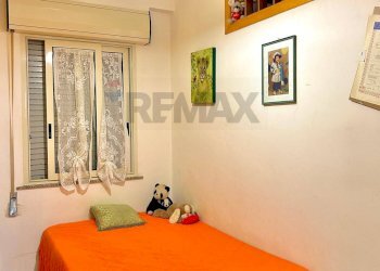 Camera / camera da letto - Quadrilocale via garibaldi
 
232, Canicattini Bagni - foto 4