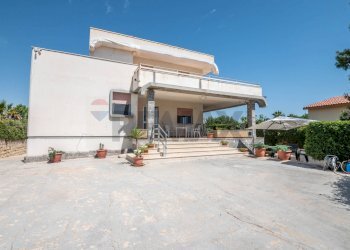 Casa all\'aperto - Villa CONTRADA SAN LORENZO STRADA IV
 
SNC, Noto - foto 3