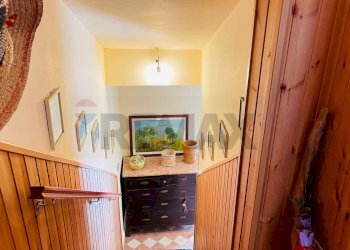 Hall / corridoio - Casa indipendente via archimede
 
26, Monterosso Almo - foto 7