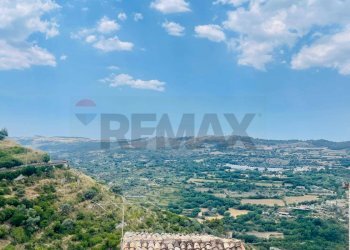 Vista delle montagne - Casa indipendente via archimede
 
26, Monterosso Almo - foto 34