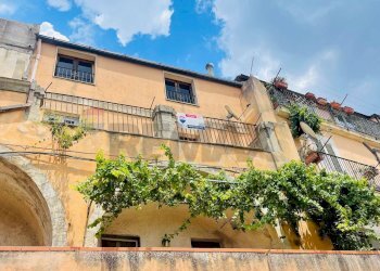 Edificio all\'aperto - Casa indipendente via archimede
 
26, Monterosso Almo - foto 36