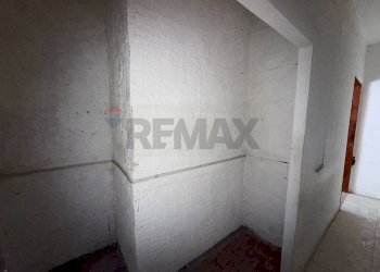 Dettagli - Locale Commerciale viale annunziata
 
59, Priolo Gargallo - foto 14