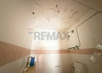 Dettagli - Locale Commerciale viale annunziata
 
59, Priolo Gargallo - foto 26