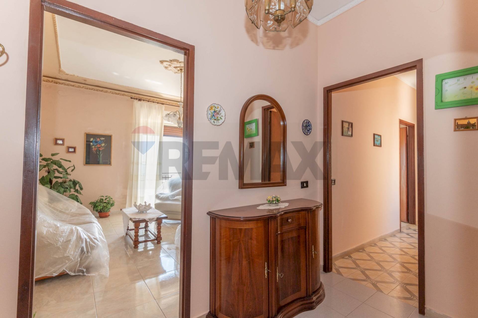 Hall / corridoio - Apartment Via Salvatore Monteforte
 
42, Siracusa - photo 3