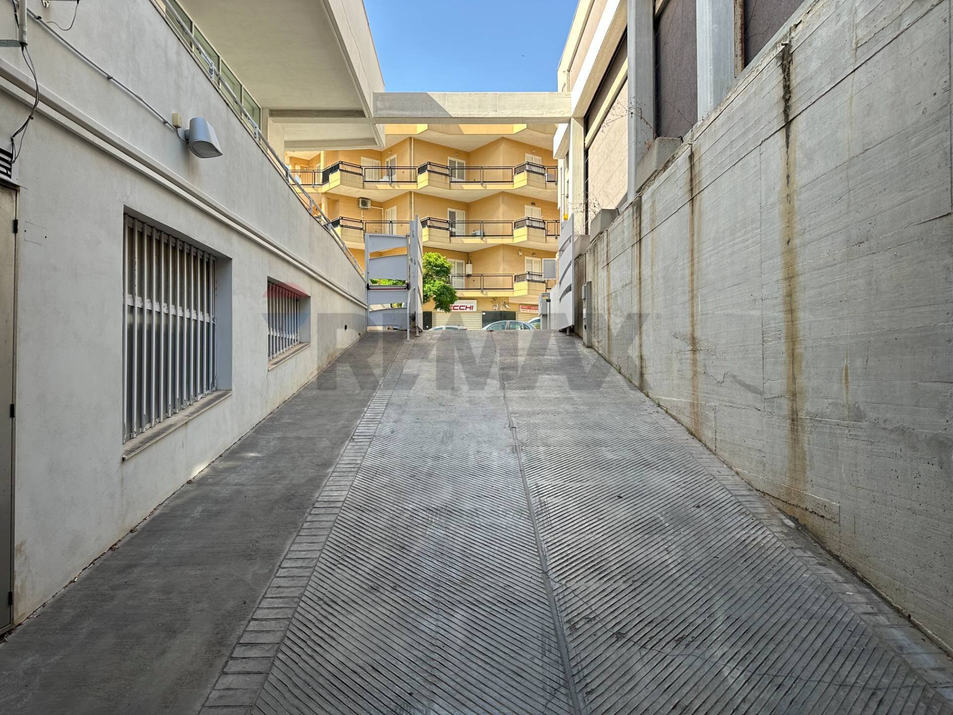 Edificio all\'aperto - Box vialeTica
160, Siracusa - foto 3