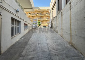 Edificio all\'aperto - Box vialeTica
 
160, Siracusa - foto 3