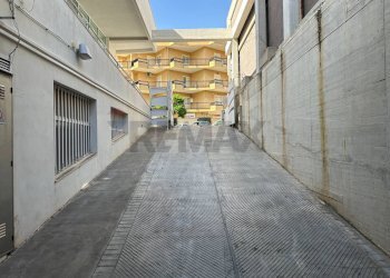 Edificio all\'aperto - Box vialeTica
 
160, Siracusa - foto 11