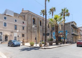 Edificio all\'aperto - Casa indipendente Via Durando
 
9, Pachino - foto 3