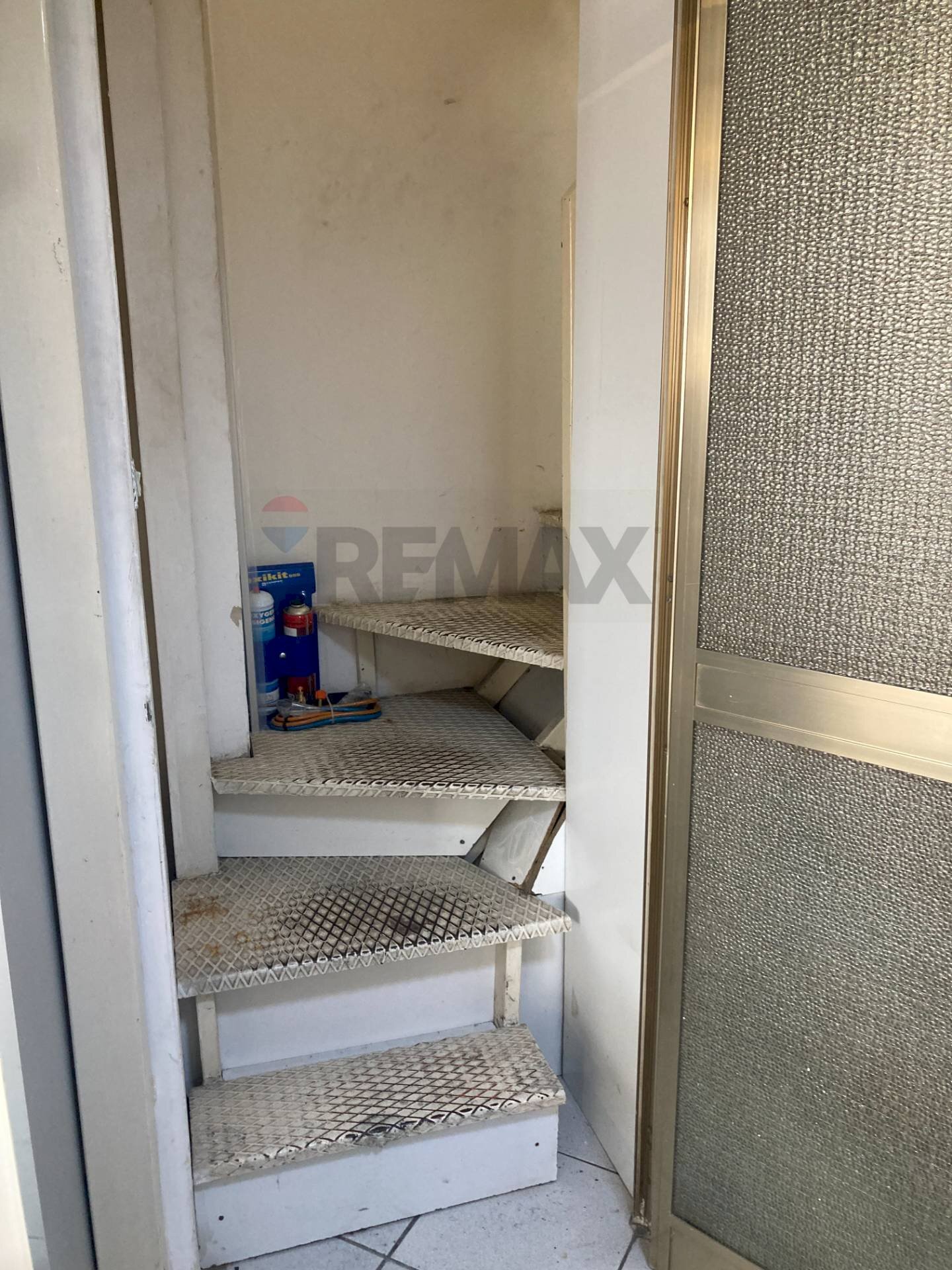 Dettagli - Locale Commerciale via Alessandro Specchi
54-52, Siracusa - foto 3