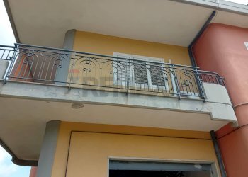 Edificio all\'aperto - Villa vico Caravaggio
 
3, Buccheri - photo 2