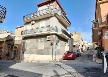 Edificio all\'aperto - Casa indipendente Via ferreri
 
75, Rosolini - foto 1