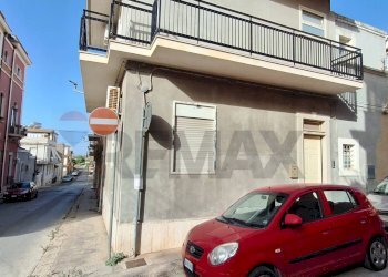 Edificio all\'aperto - Casa indipendente Via ferreri
 
75, Rosolini - foto 2