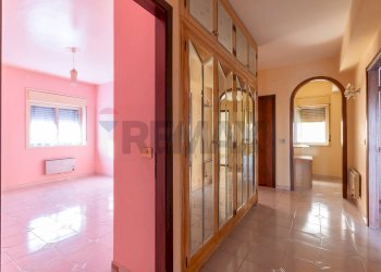 Hall / corridoio - Appartamento Via f. Orsini
 
100, Avola - foto 12