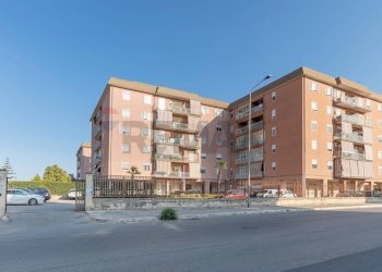 Edificio all\'aperto - Appartamento Via f. Orsini
 
100, Avola - foto 30