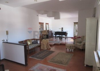 Salone - Appartamento via don minzoni
 
245, Caltanissetta - foto 2